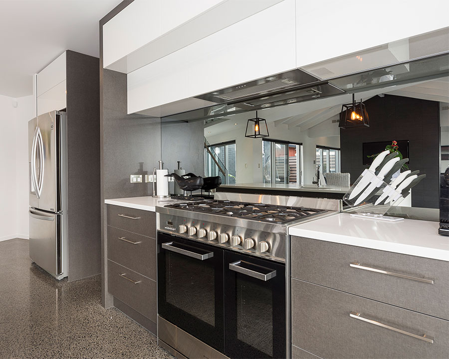 Black and white contemporary kitchen
