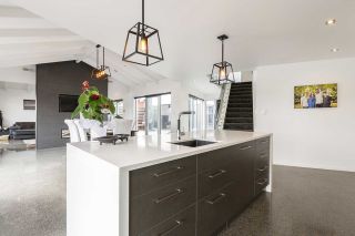 Custom built kitchen by Dimax Whitianga