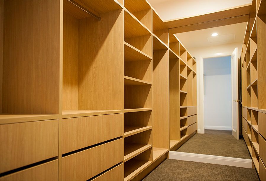 Oak laminate wardrobe